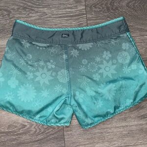 Green Athletic Shorts with Silky Texture and Relaxed Fit